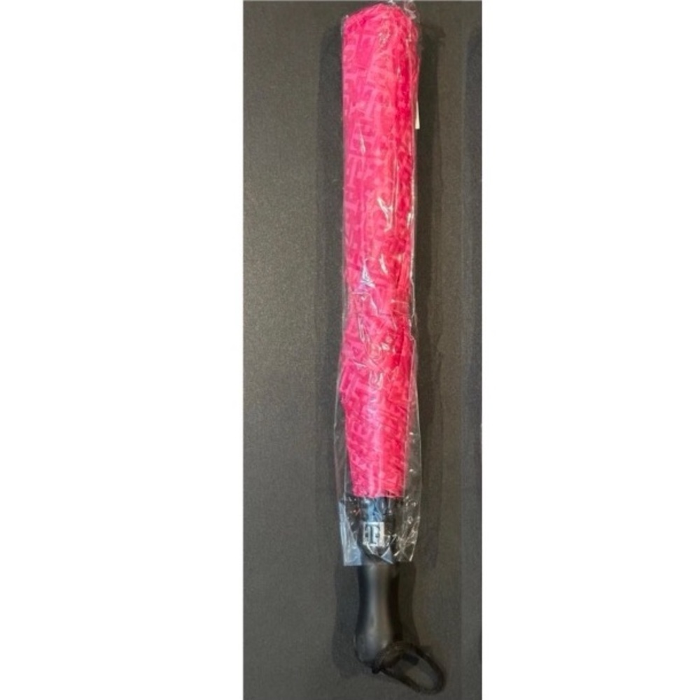 T-mobile Umbrella 48” Magenta character